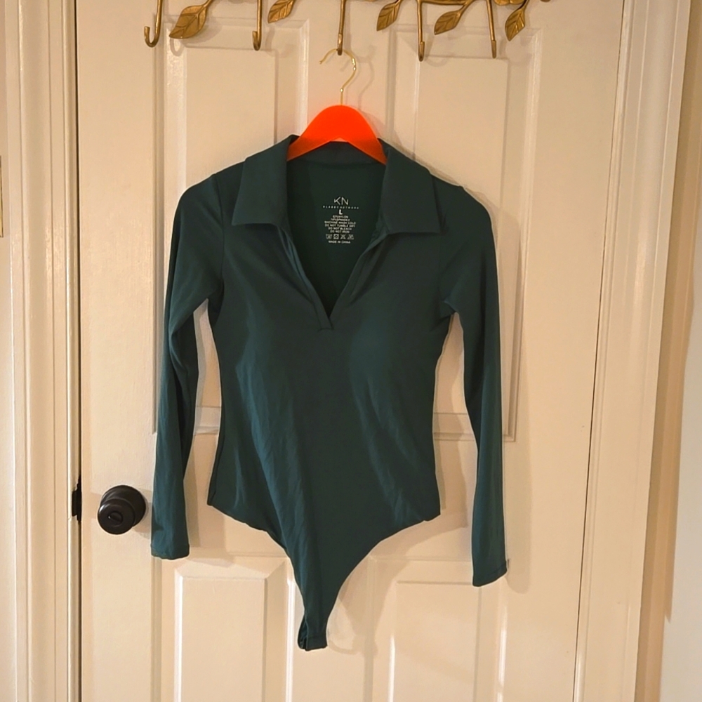 Klassy Network polo v neck bramisuit green size L EUC